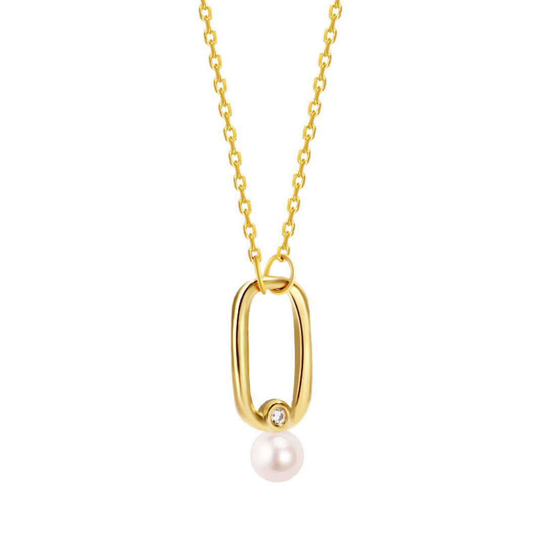 Classic Pearl Necklace with Timeless Appeal