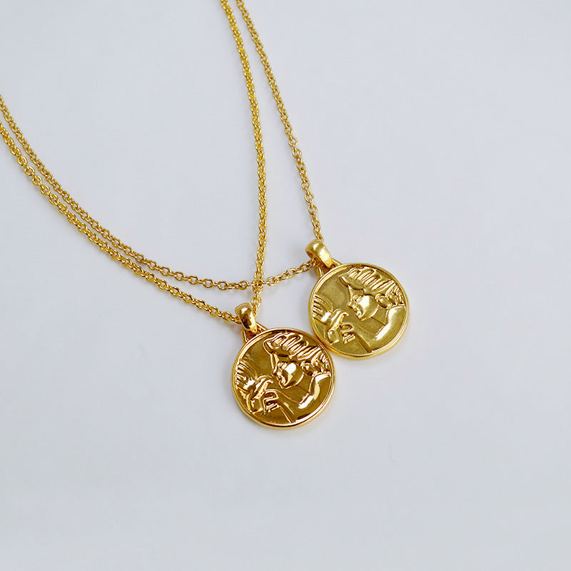 Beautiful Gold Necklace with Unique Style