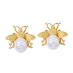 A Beautiful Pearl Earring with Unique Style