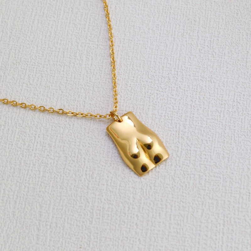 Beautiful Gold Necklace with Unique Style