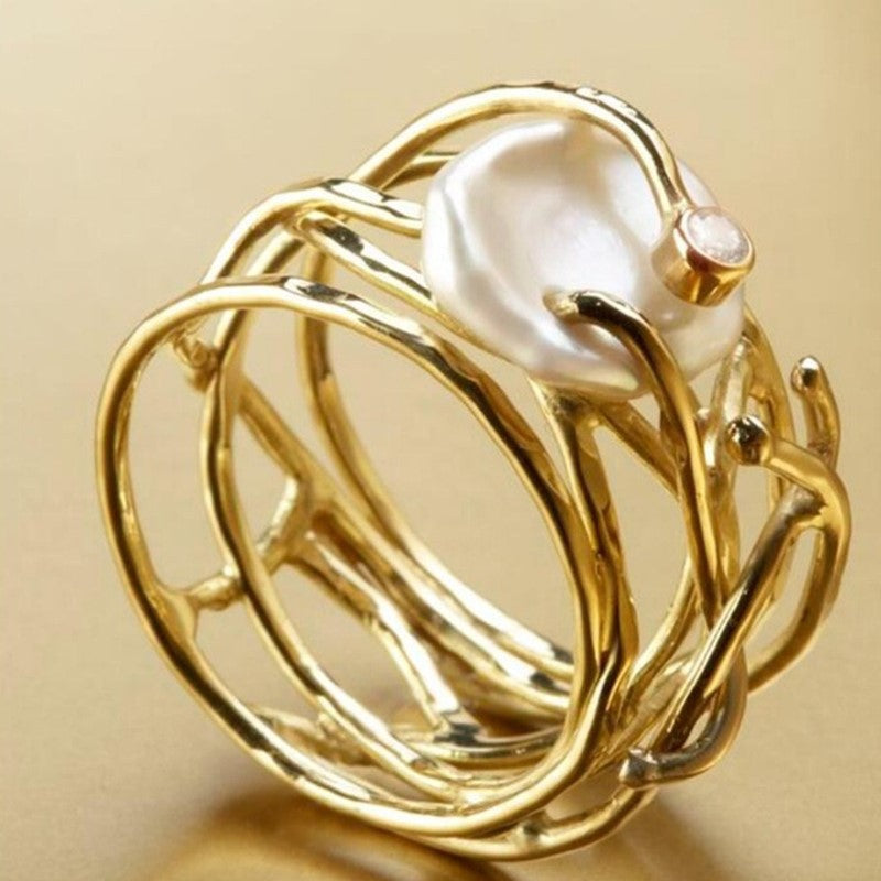 A Elegant Pearl Ring for Every Occasion