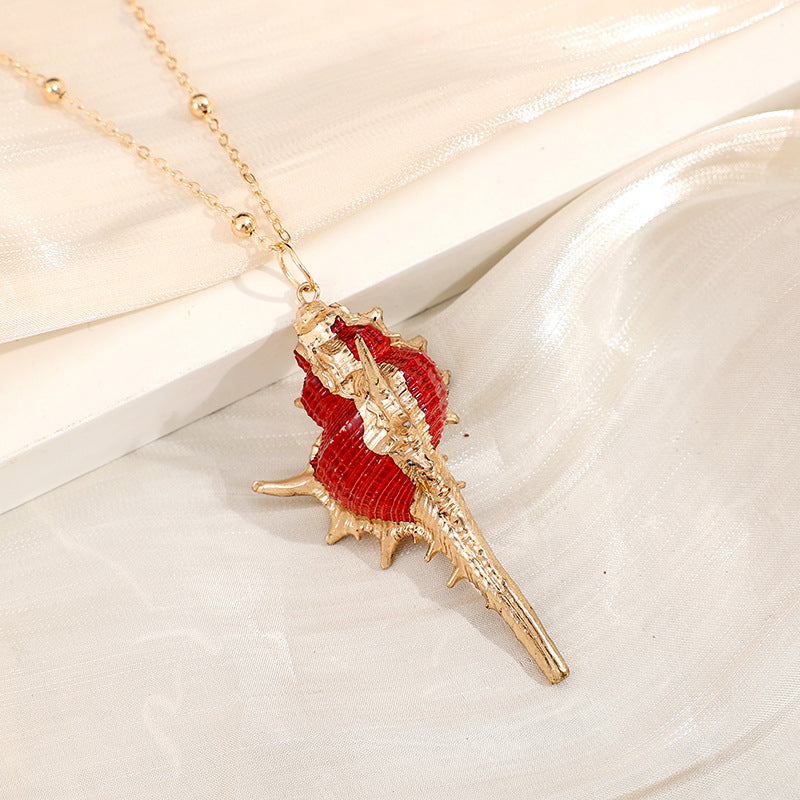 A Beautiful Necklace with Unique Style