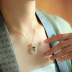 Beautiful Gold Necklace with Unique Style