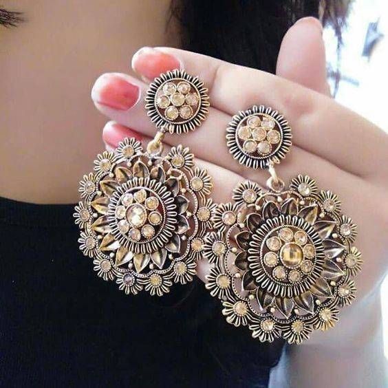 Beautiful Earring with Unique Style