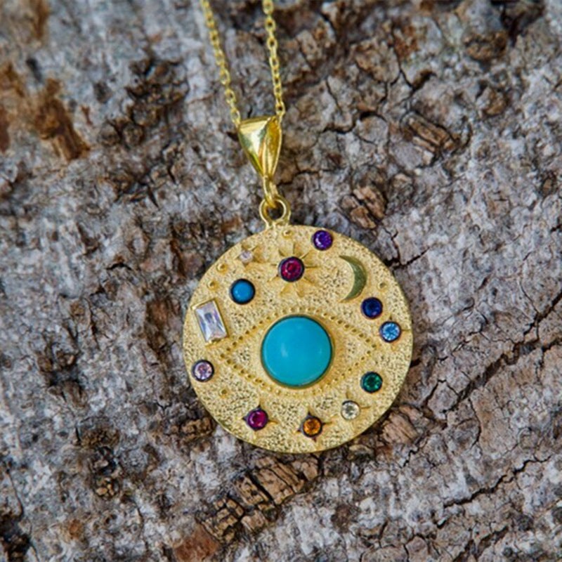 Beautiful Gold Necklace with Unique Style