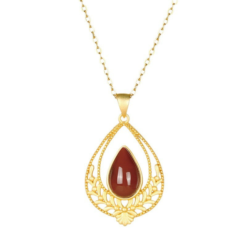 Beautiful Gold Necklace with Unique Style