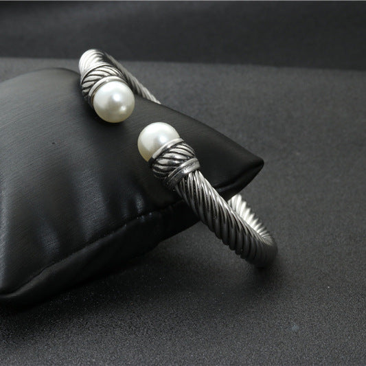 Beautiful Bracelet with Unique Style