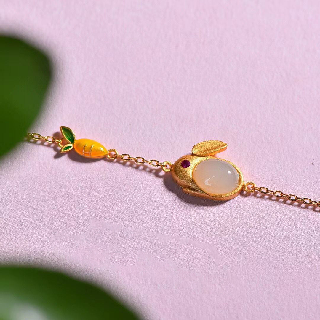 Beautiful Silver Bracelet with Unique Style