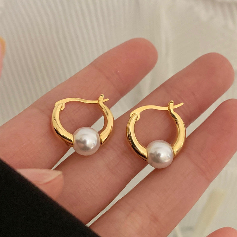 Classic Earring with Timeless Appeal
