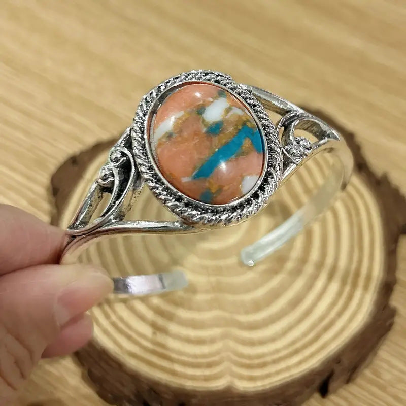 Beautiful Bracelet with Unique Style