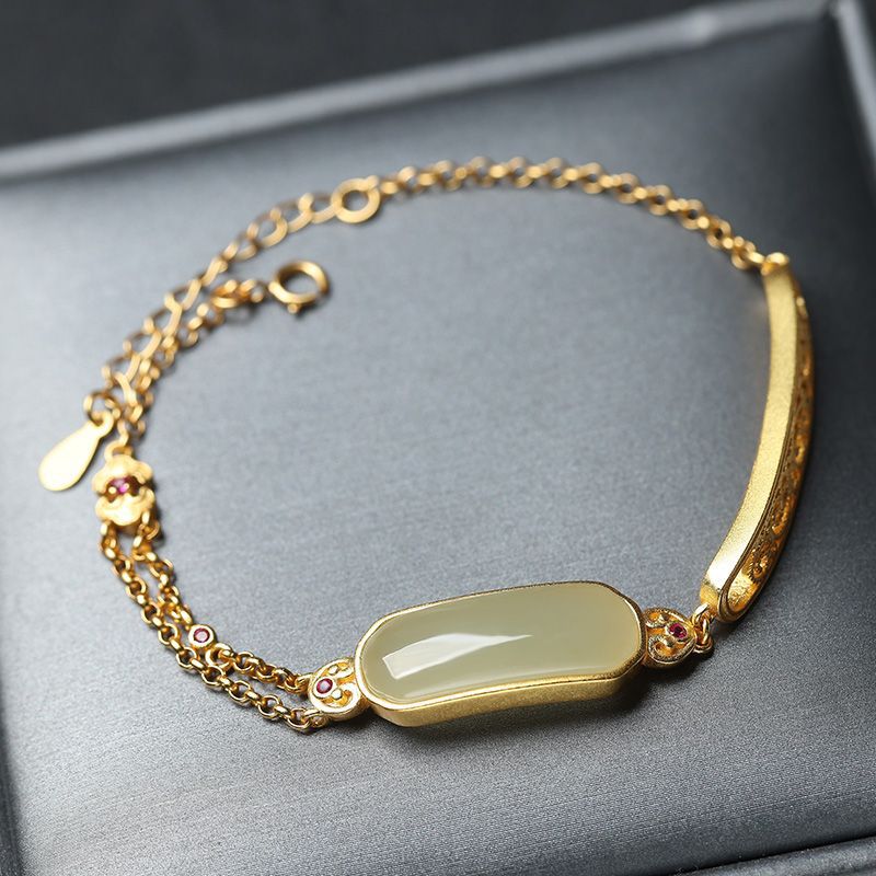 Beautiful Gold Bracelet with Unique Style