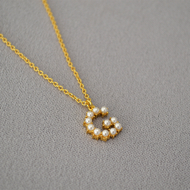 Beautiful Gold Necklace with Unique Style