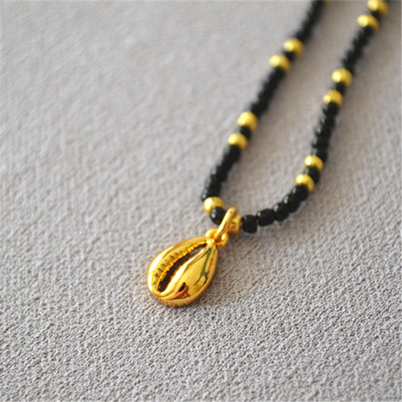 Beautiful Gold Necklace with Unique Style