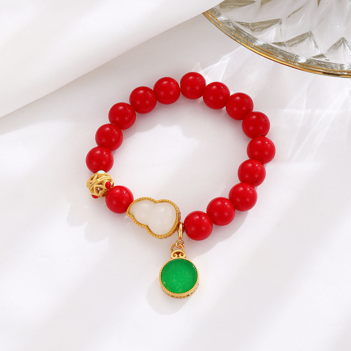 Beautiful Silver Bracelet with Unique Style