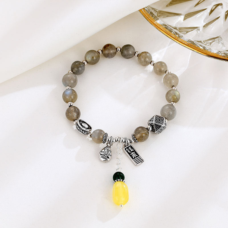 Beautiful Silver Bracelet with Unique Style