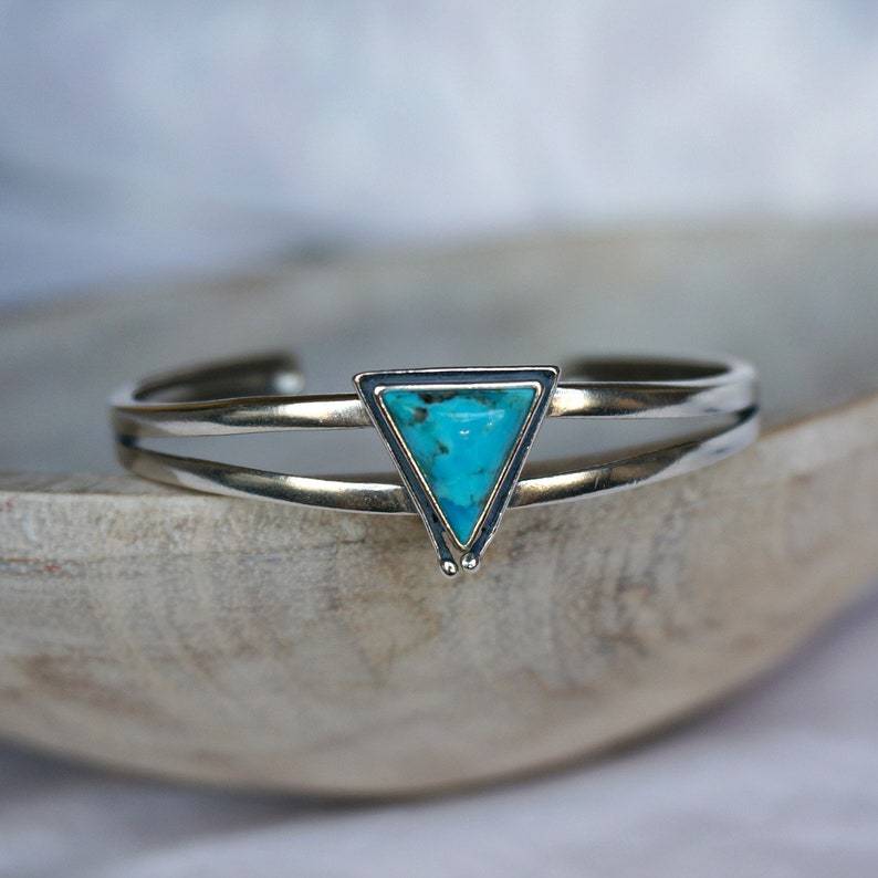 Beautiful Bracelet with Unique Style