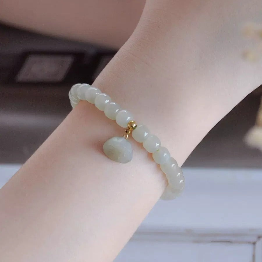 Beautiful Bracelet with Unique Style