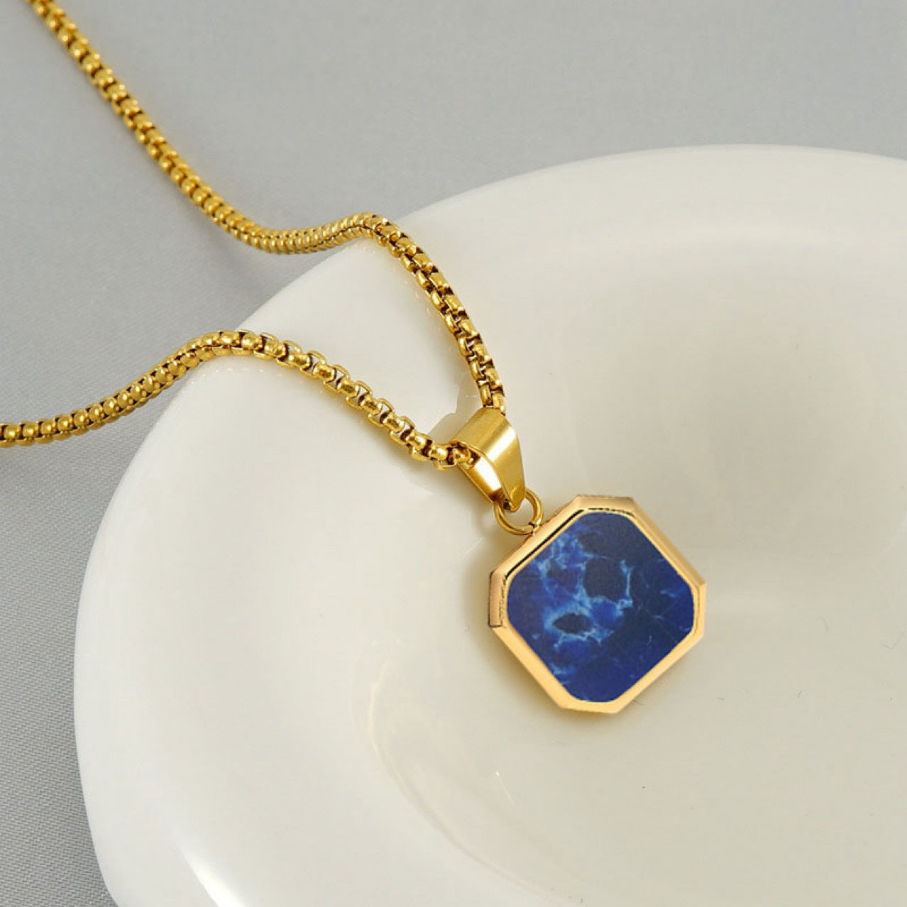 Romantic Necklace for Special Moments