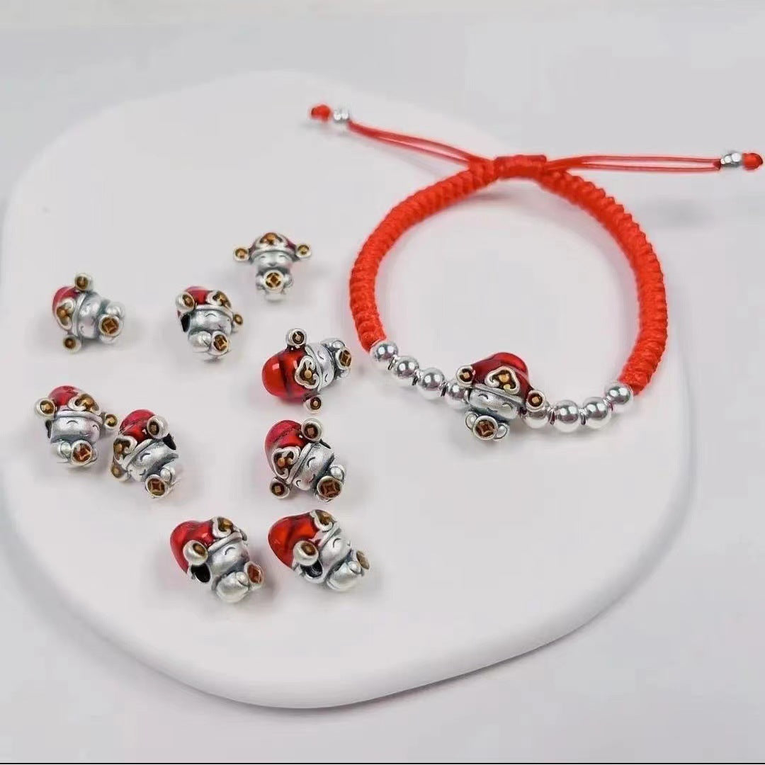 Beautiful Silver Bracelet with Unique Style