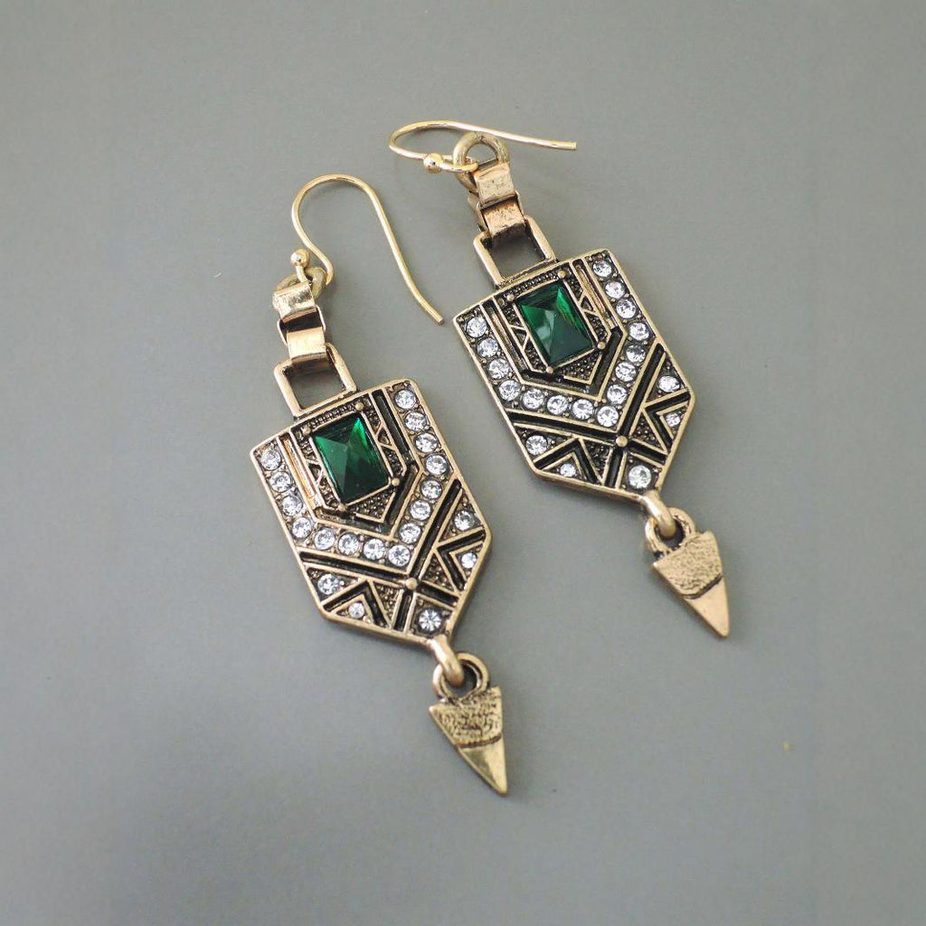 A Romantic Earring for Special Moments