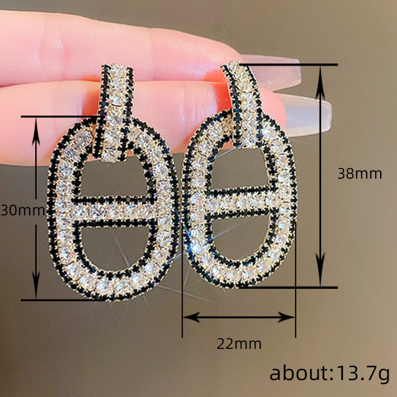 Beautiful Earring with Unique Style