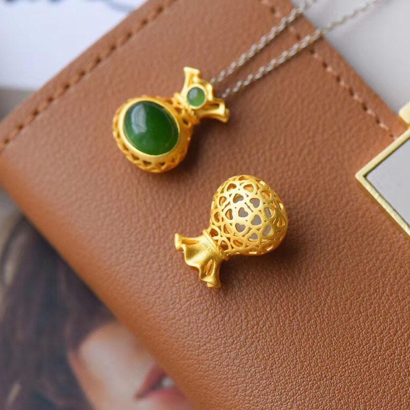 Beautiful Gold Necklace with Unique Style