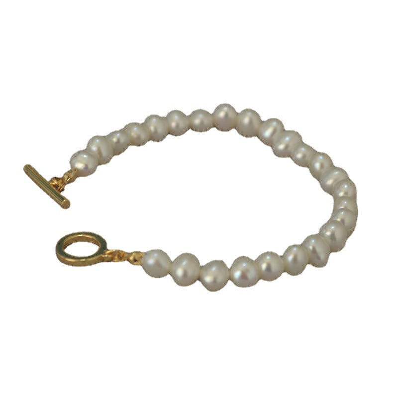 Beautiful Pearl Bracelet with Unique Style