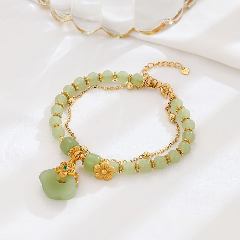 Beautiful Silver Bracelet with Unique Style