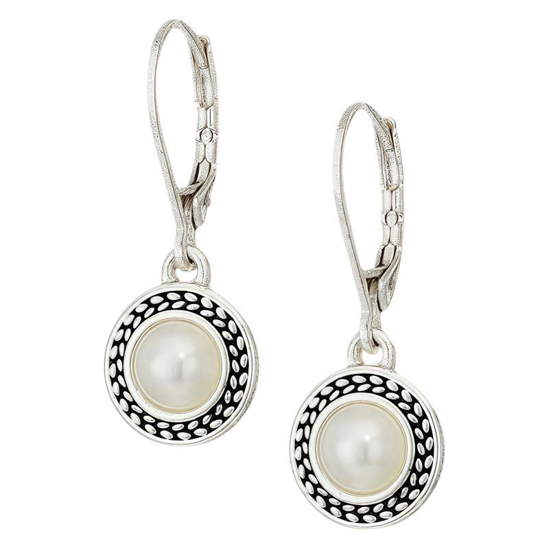 Romantic Pearl Earring for Special Moments