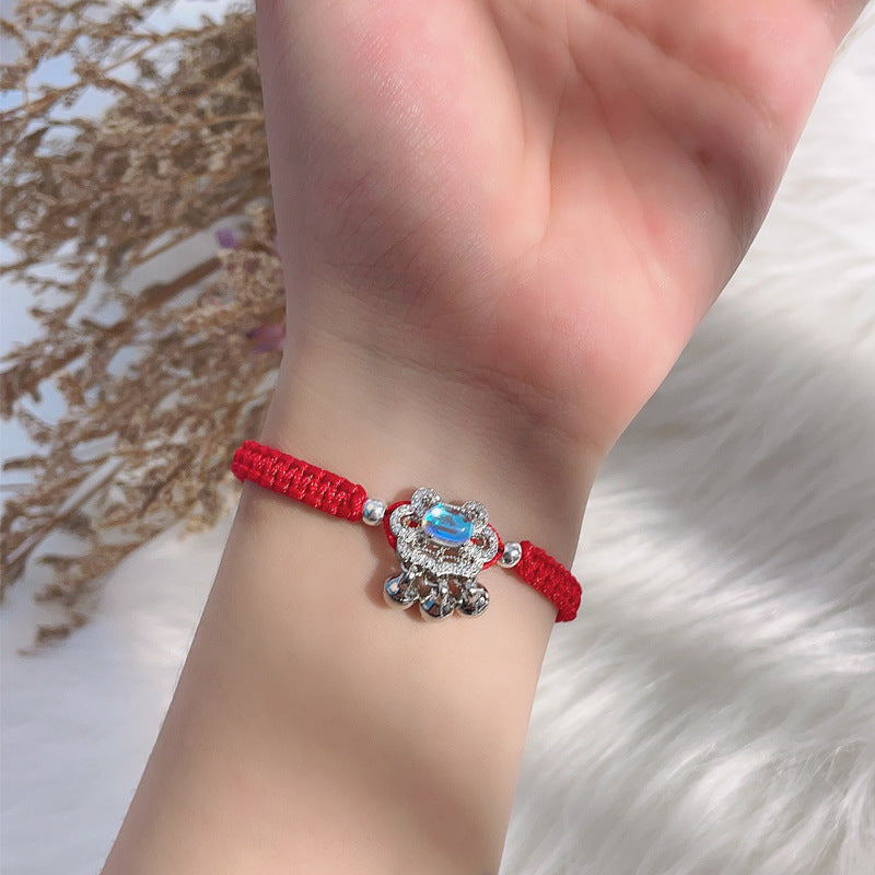 Beautiful Bracelet with Unique Style