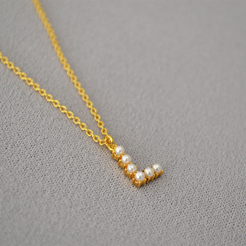 Beautiful Gold Necklace with Unique Style