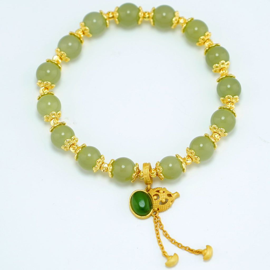 Beautiful Silver Bracelet with Unique Style