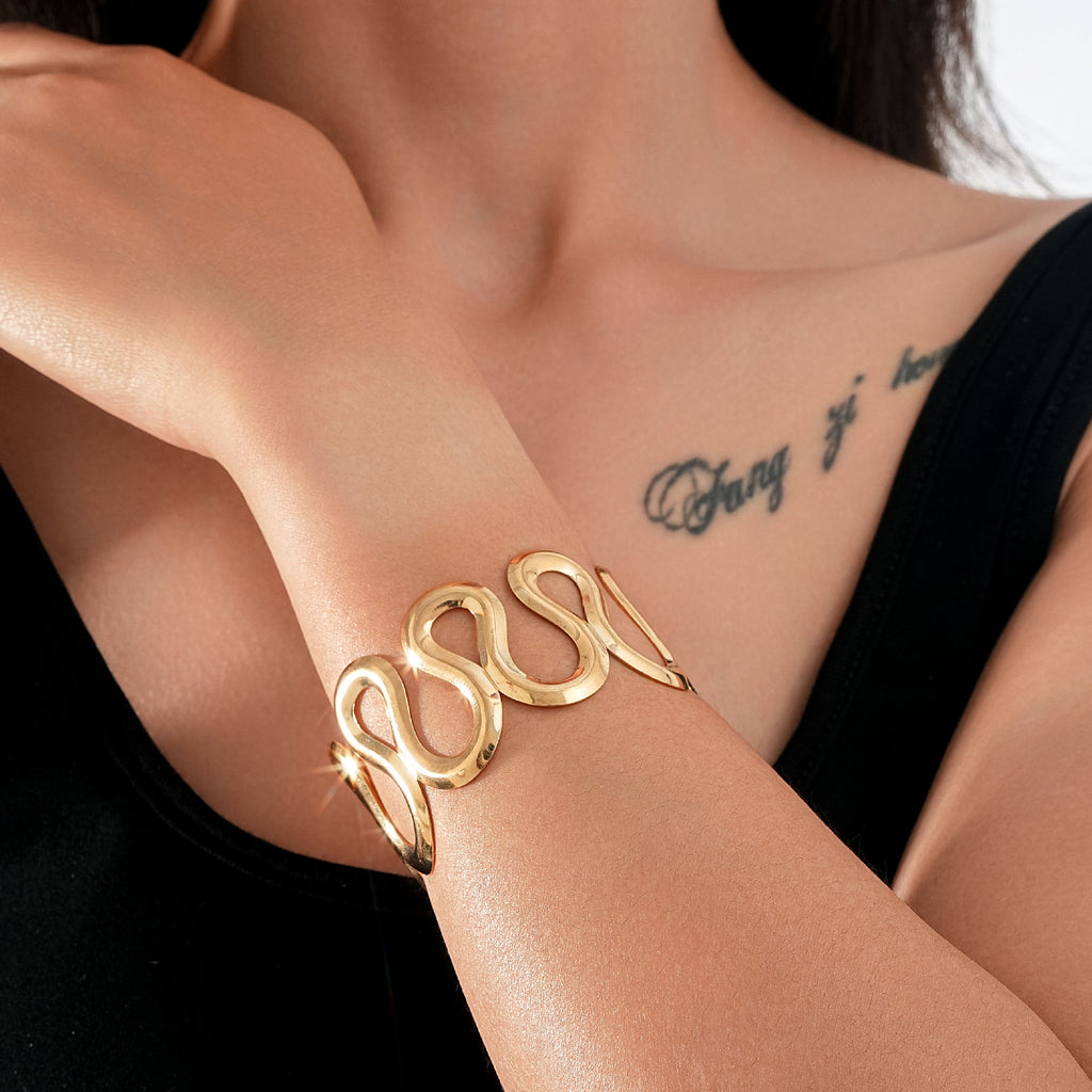 Beautiful Bracelet with Unique Style