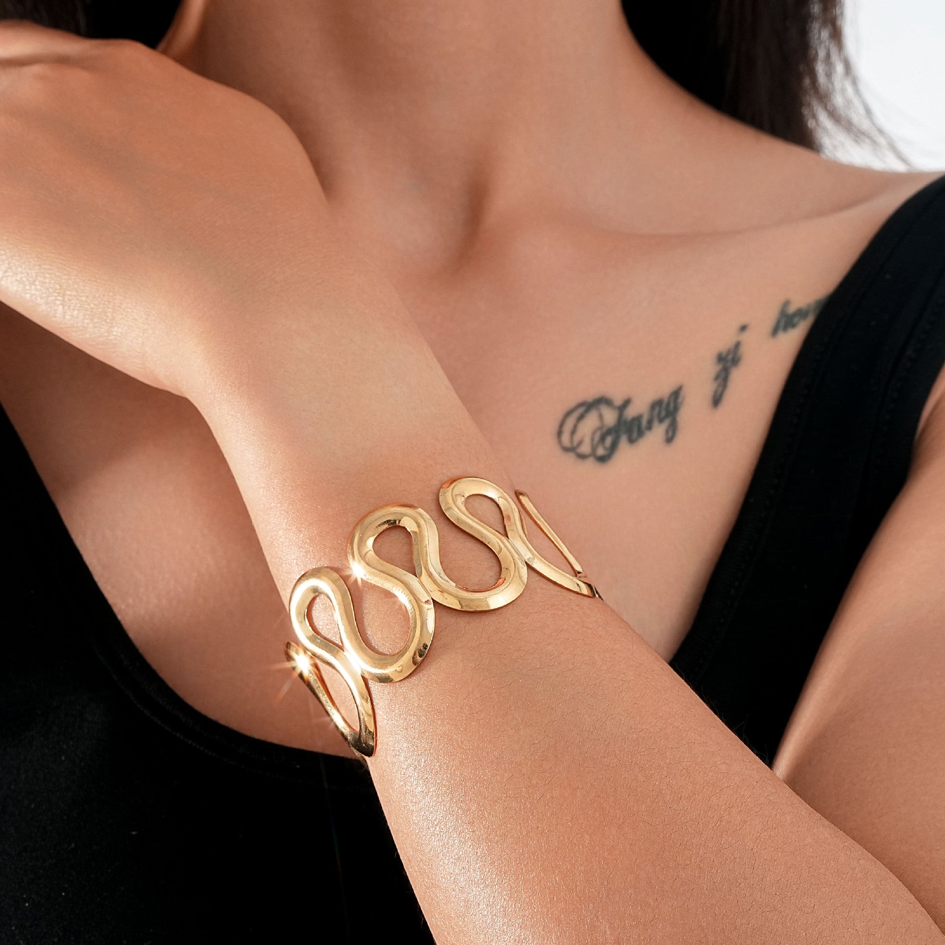 Beautiful Bracelet with Unique Style