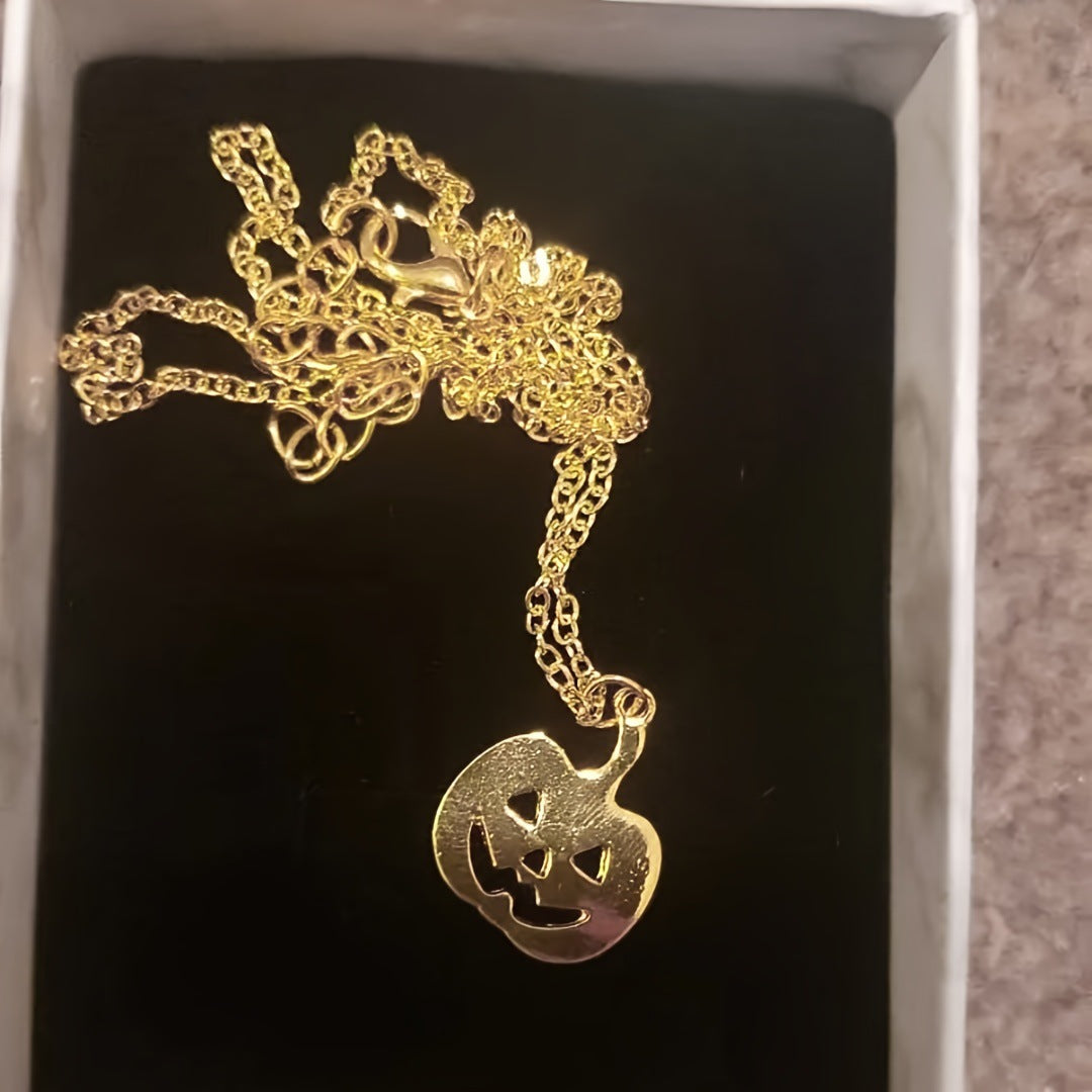 Beautiful Gold Necklace with Unique Style