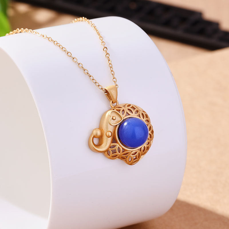 Beautiful Gold Necklace with Unique Style