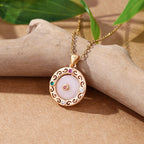 Beautiful Gold Necklace with Unique Style