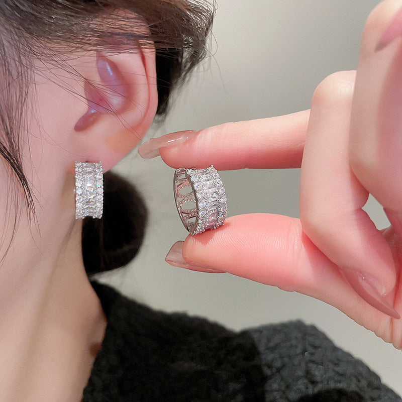 Beautiful Earring with Unique Style