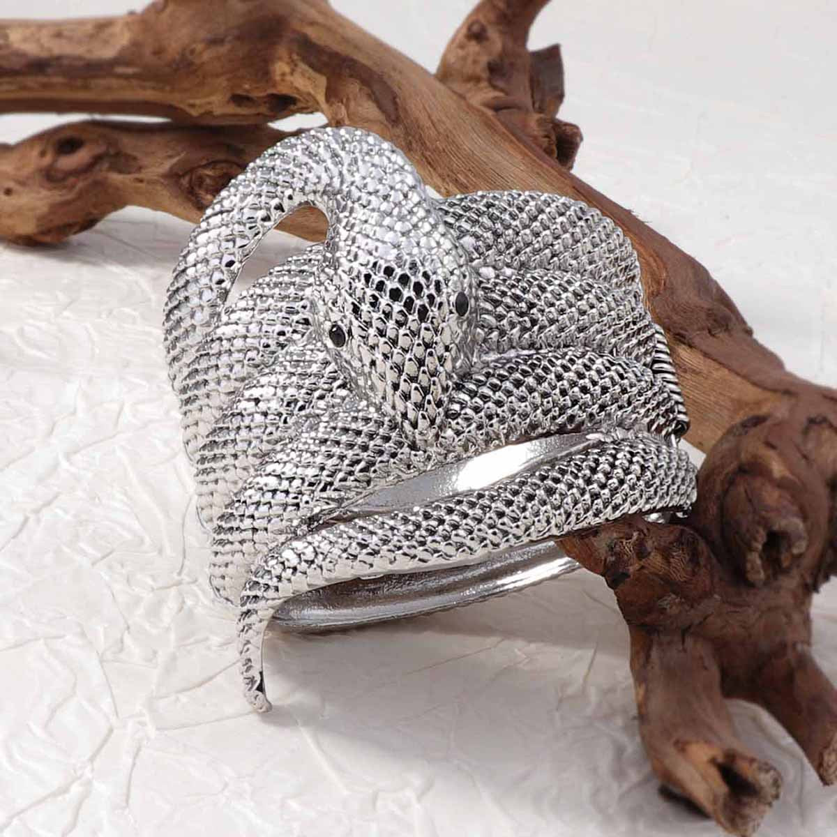 Beautiful Bracelet with Unique Style