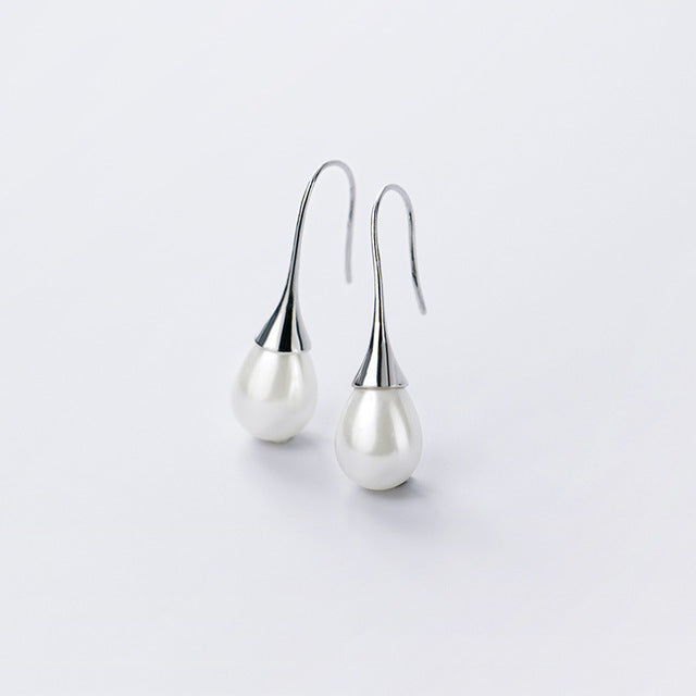 Charming Pearl Earring for Any Occasion