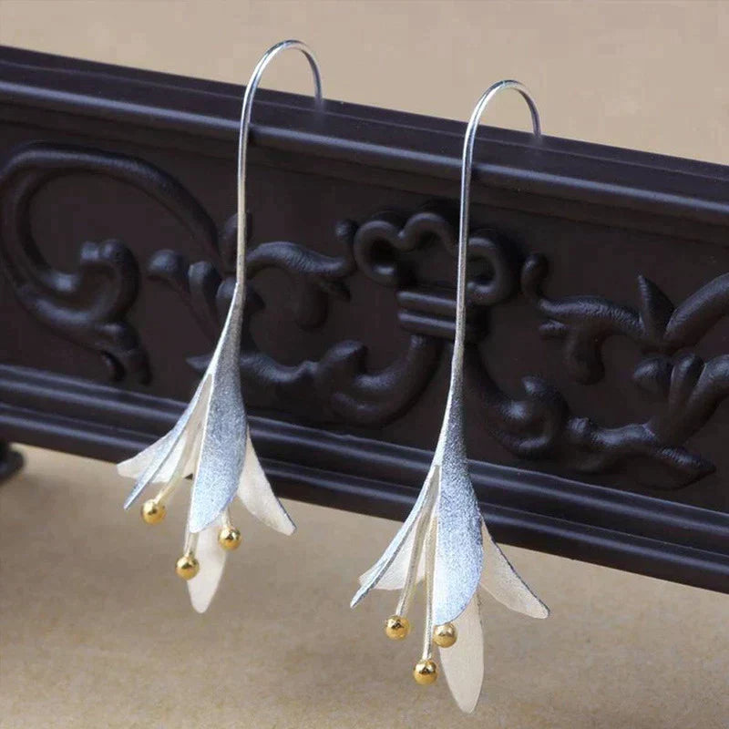Stunning Silver Earring for Daily Wear