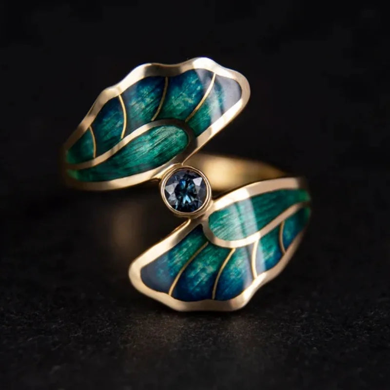 Beautiful Gold Ring with Unique Style