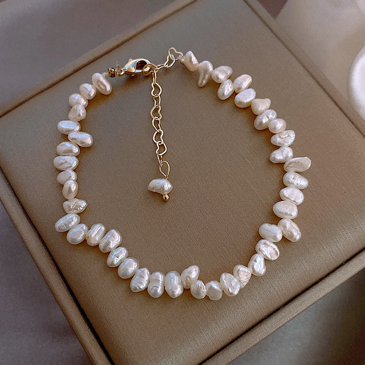 C������������������line Pearl Bracelet