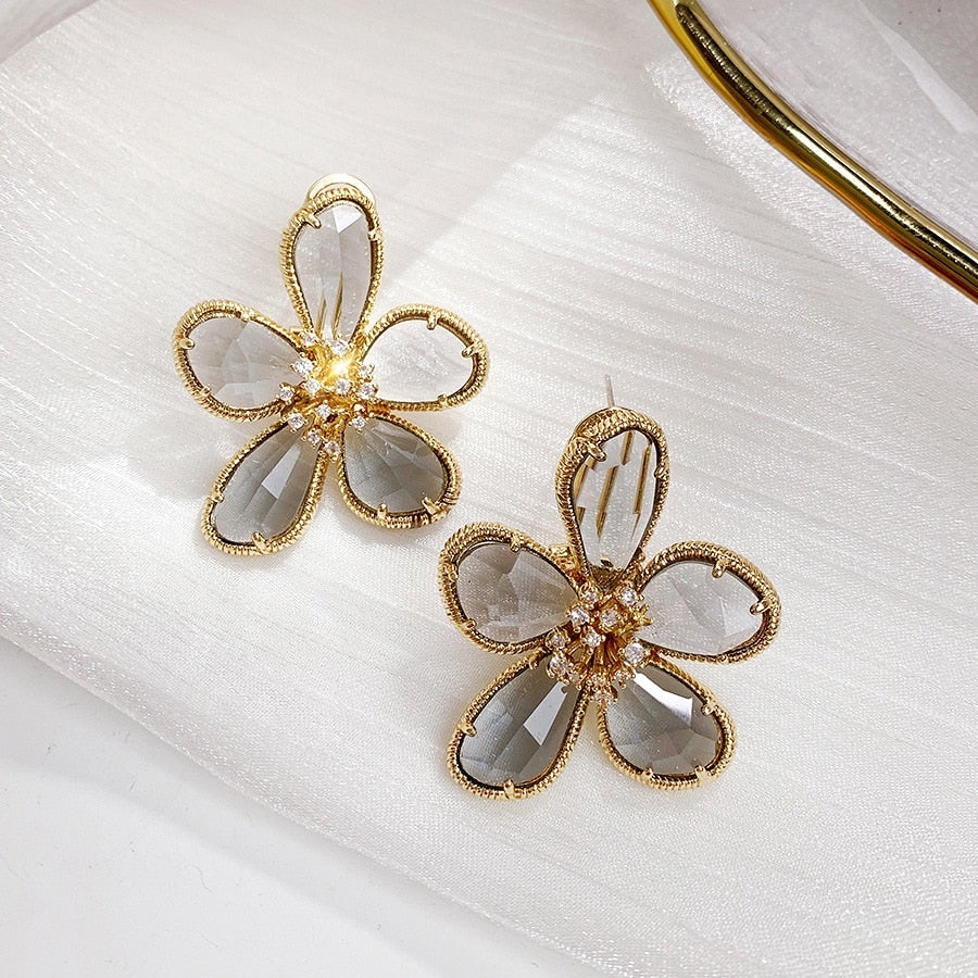 Classic Earring with Timeless Appeal