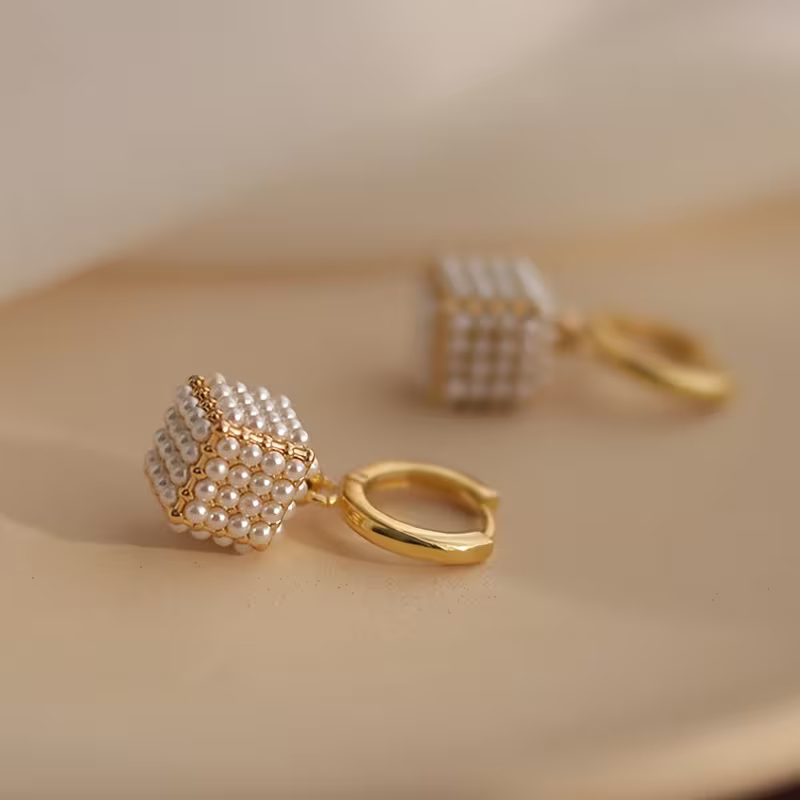 Romantic Pearl Earring for Special Moments