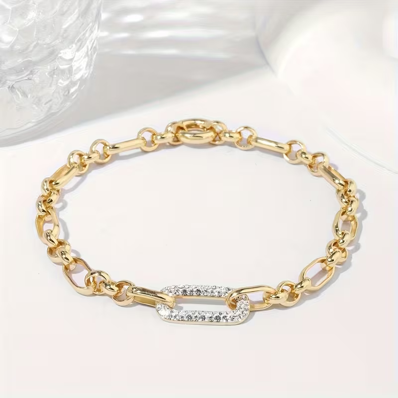 Beautiful Gold Bracelet with Unique Style