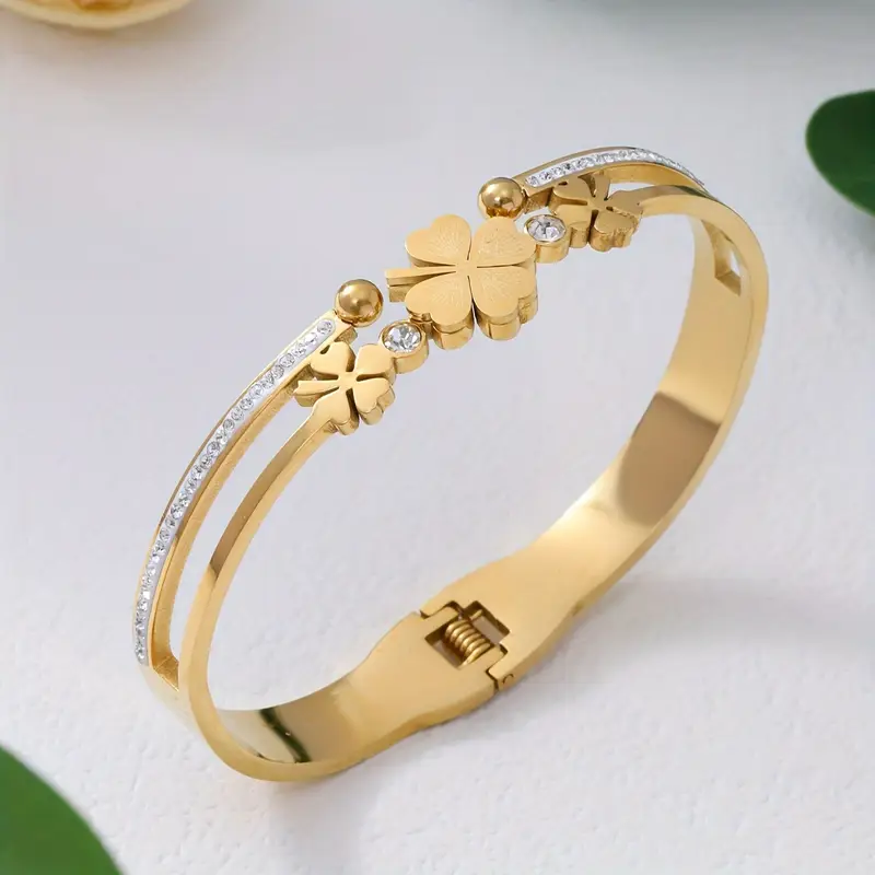 Beautiful Gold Bracelet with Unique Style