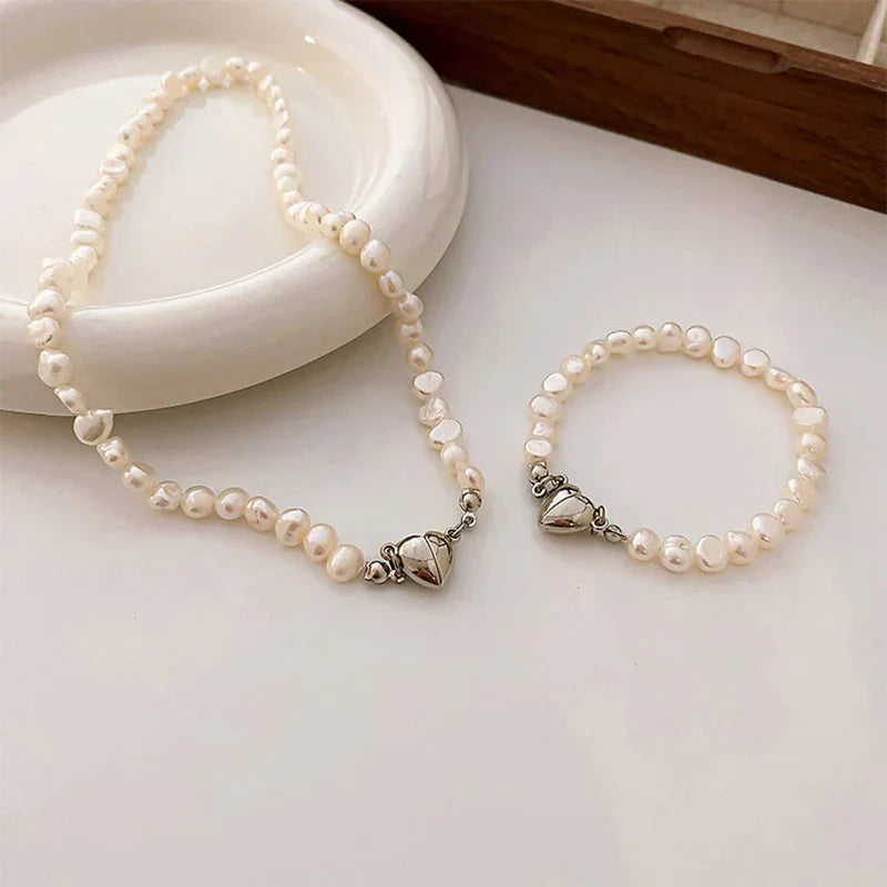 Classic Pearl Necklace with Timeless Appeal