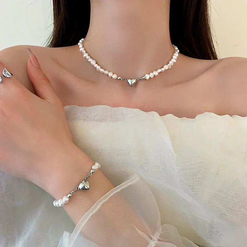Classic Pearl Necklace with Timeless Appeal