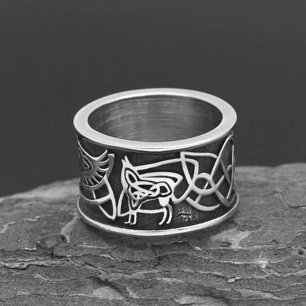 Engraved Viking Beast & Knotwork Ring